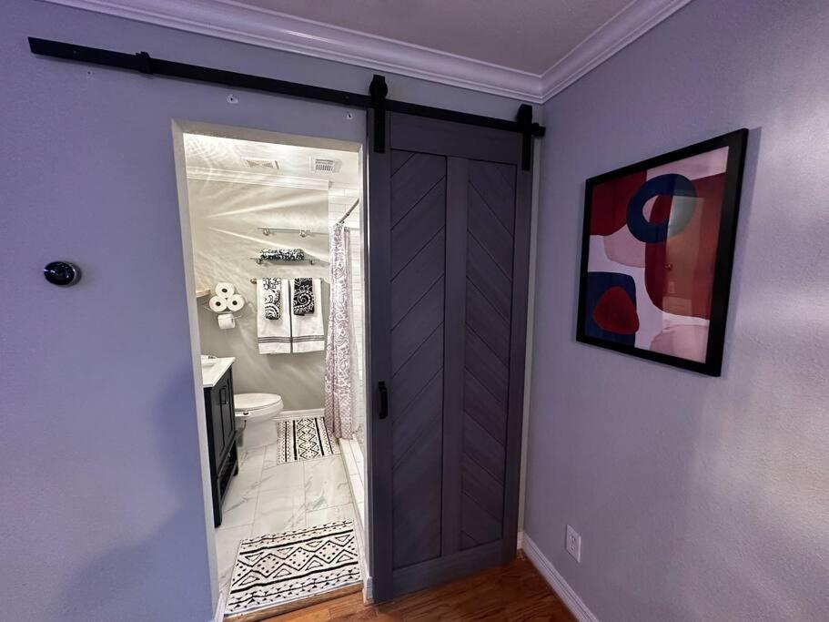 Apartamento Townhouse Near Midtown Houston Exterior foto